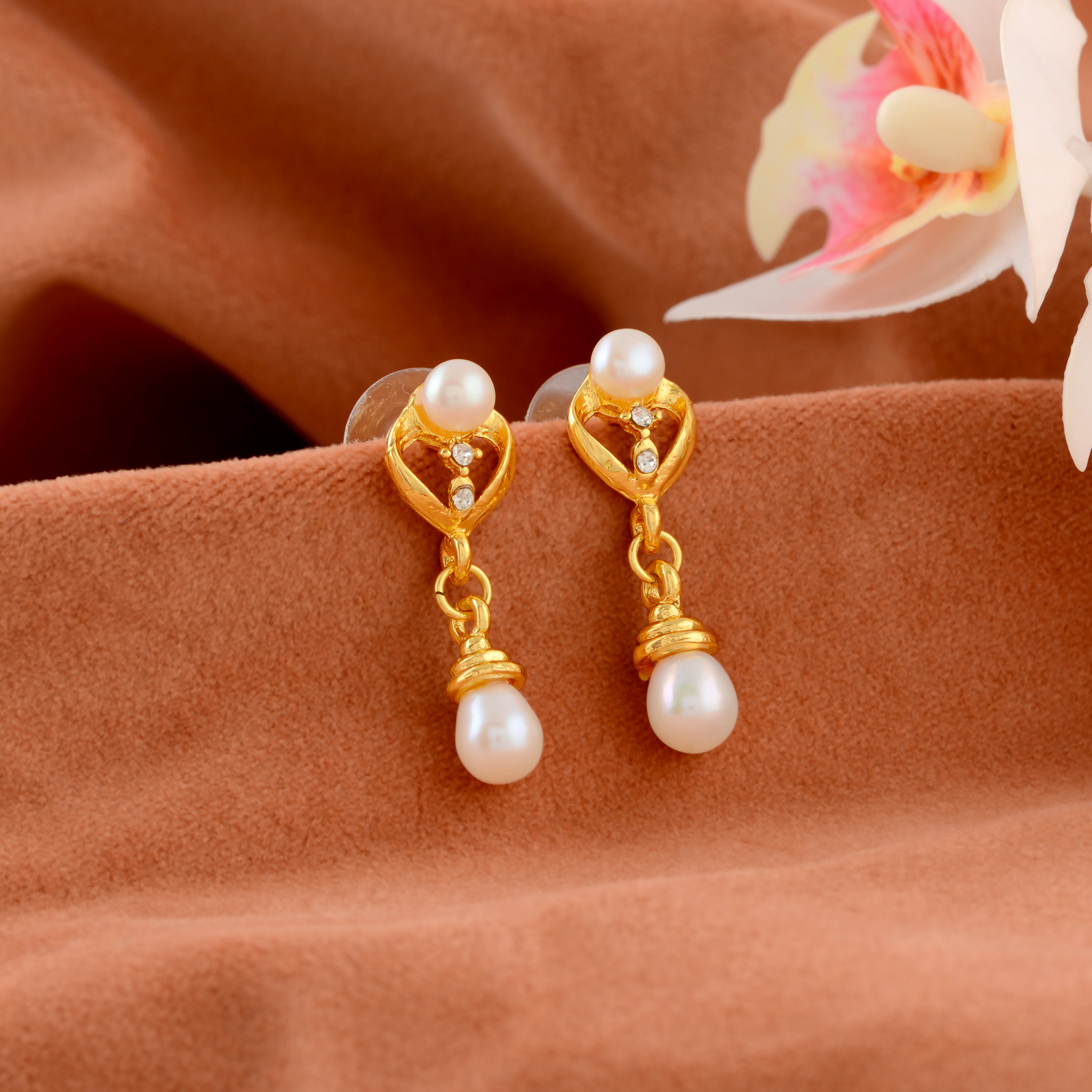 Dainty Pearl Drop Earrings