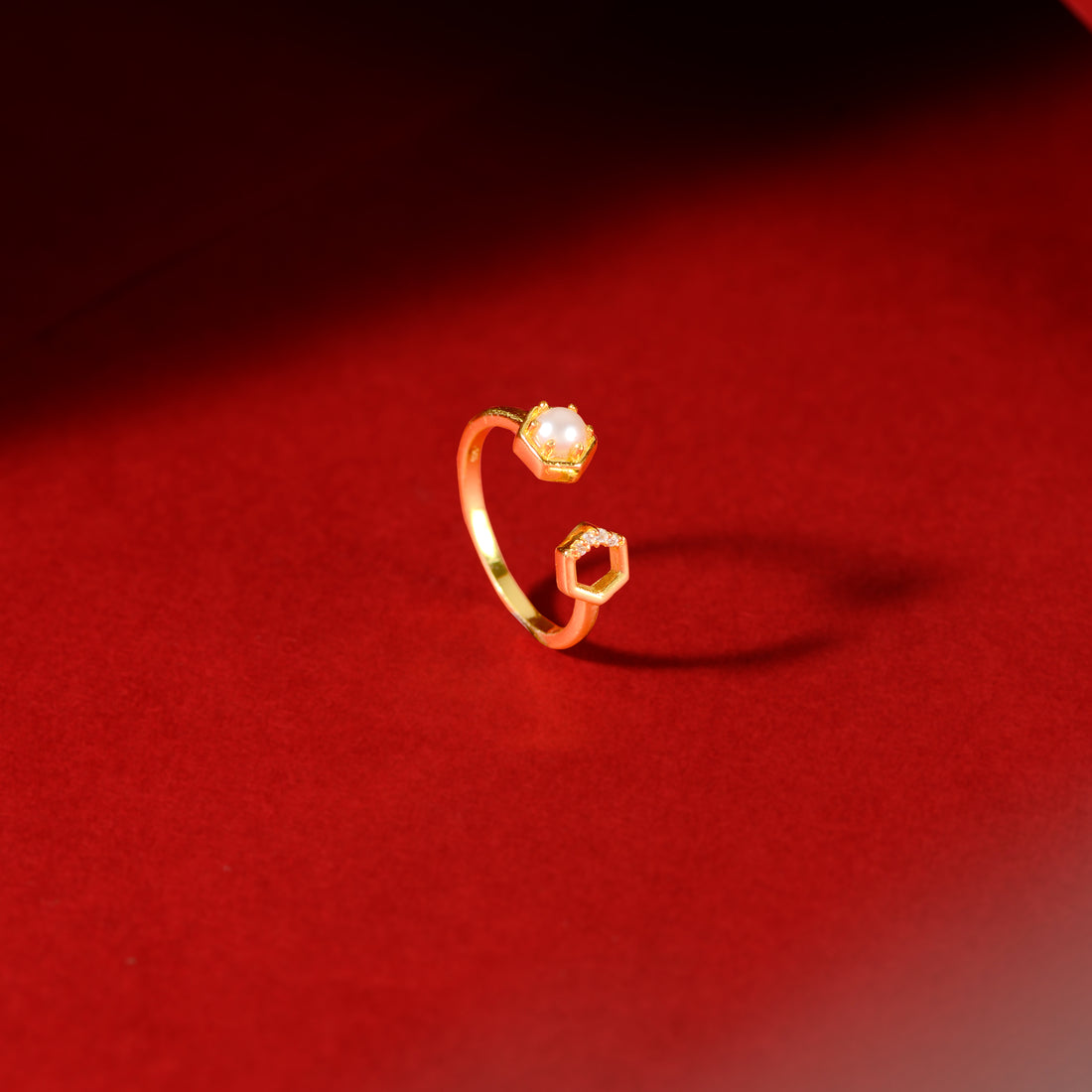 Edge Pearl (Open Pearl Ring)