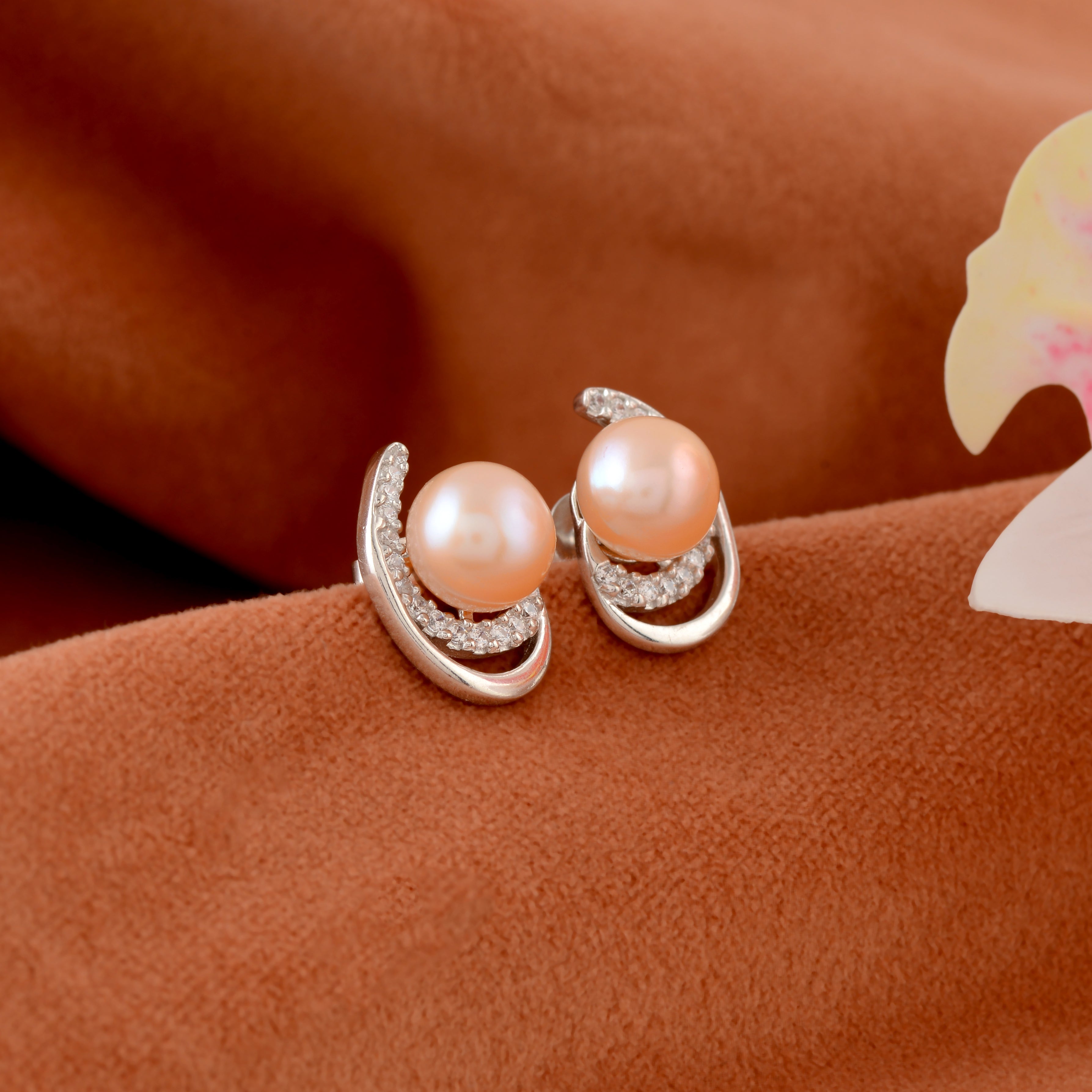 Regal Lovely Pink Pearl Stud