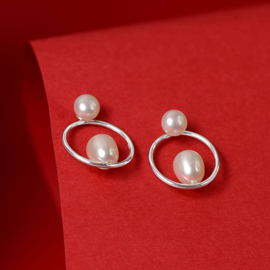 Pearl Seren (Pearl Hoop Earrings)