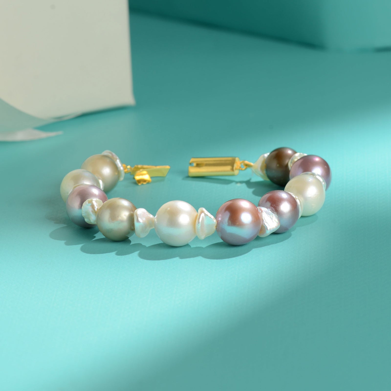 Blush Multicolour Baroque Bracelet (Multicolour Freshwater Baroque Pearl Bracelet with Gold-Tone Clasp)