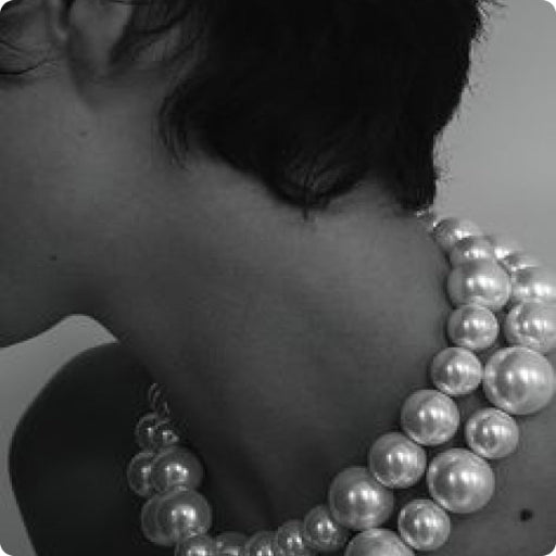 Curated jewellery gift sets for bulk corporate orders