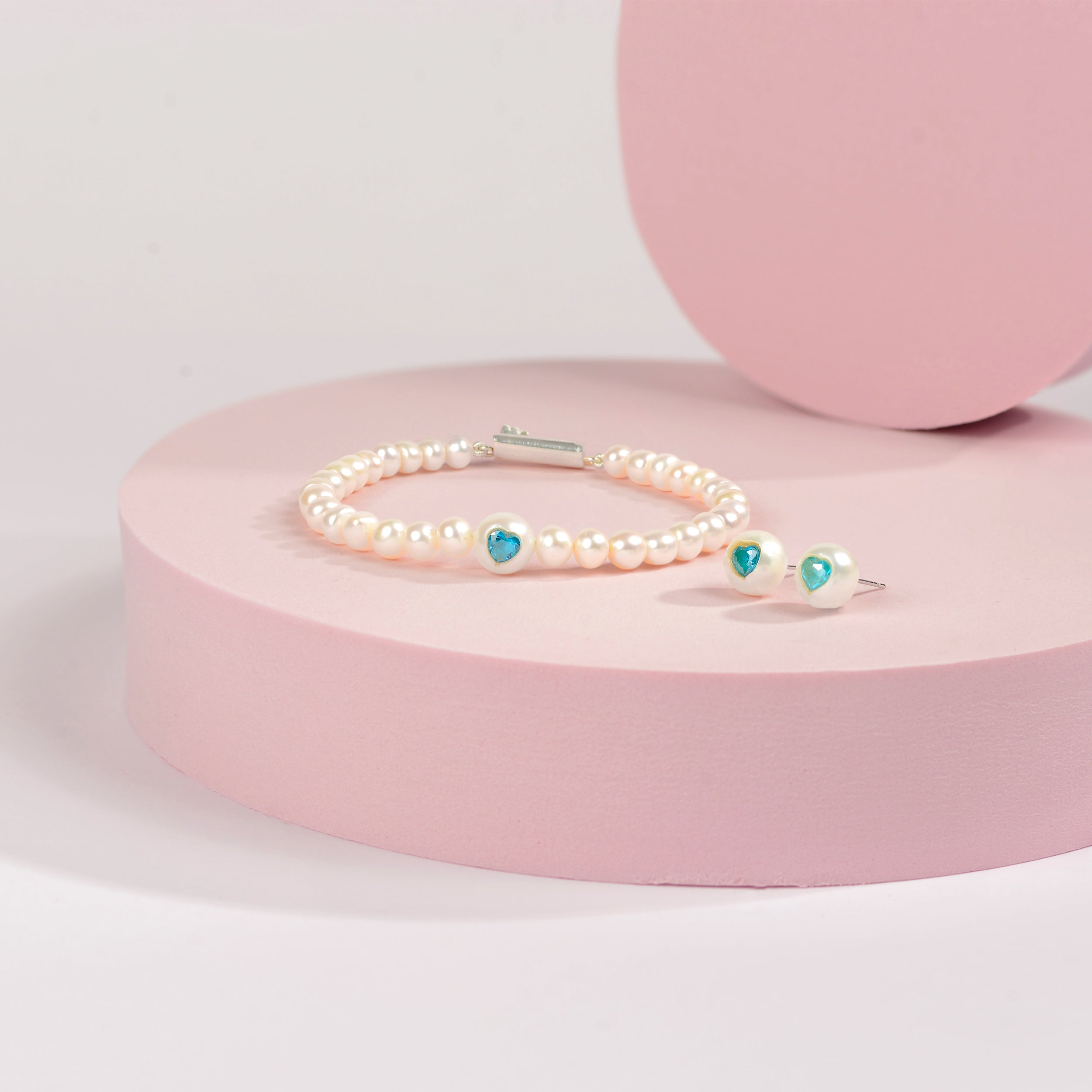 PEARL CELESTE Blue Heart Shaped SemiPrecious Stones & Freshwater Pearl bracelet and stud earrings combo