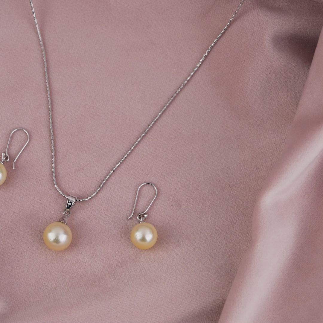 Golden Pearl Pendant Chain set