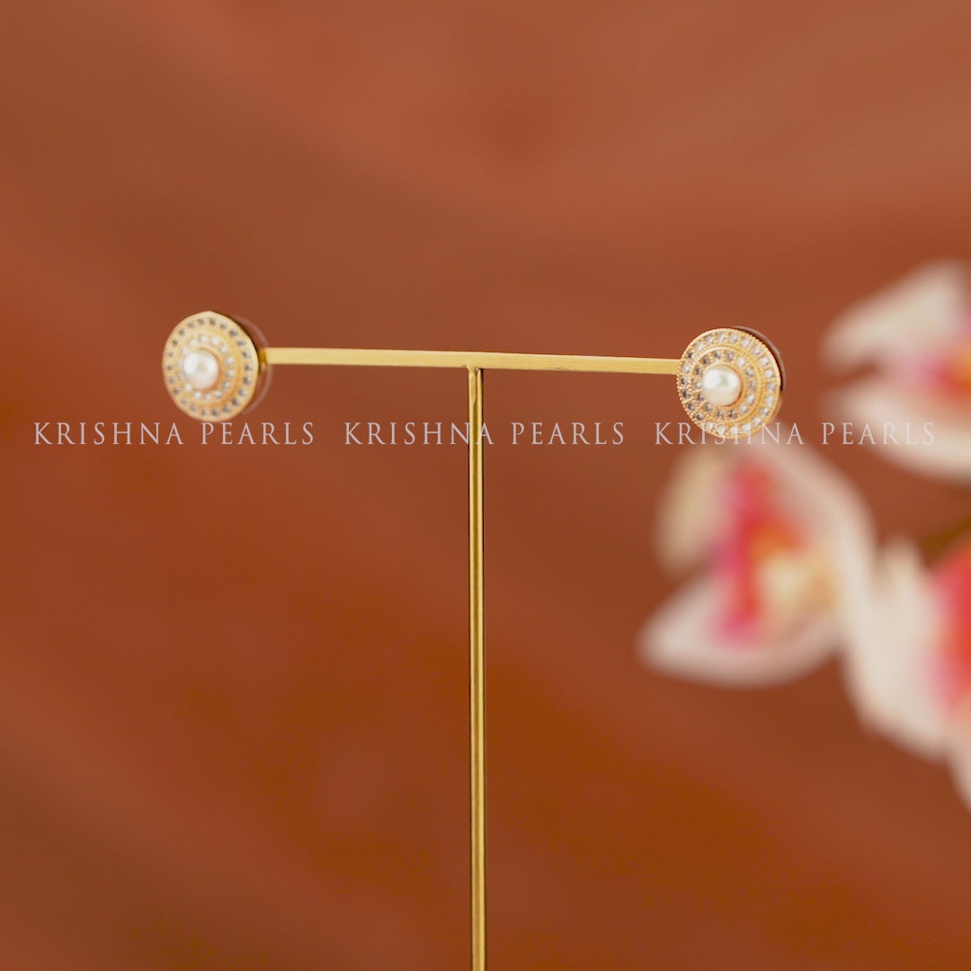 Gleaming Gold-plated Pearl Studs halo Earrings