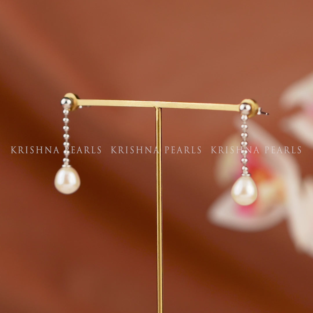 Silver Pearl Drop Earring