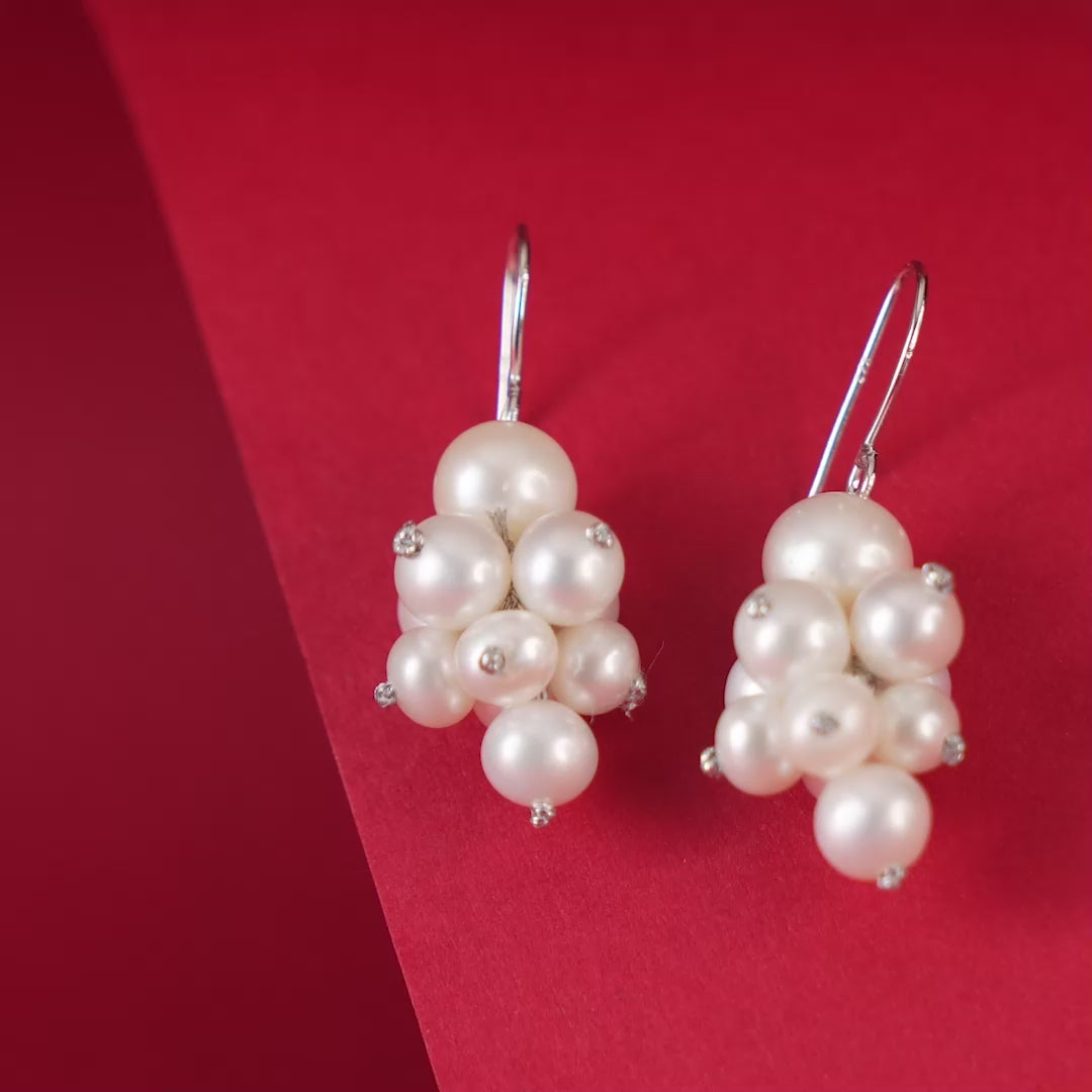 Pearl Constellation (Pearl Drop Earrings)