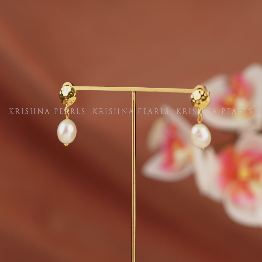 Coin-style Pearl Studs Danglers