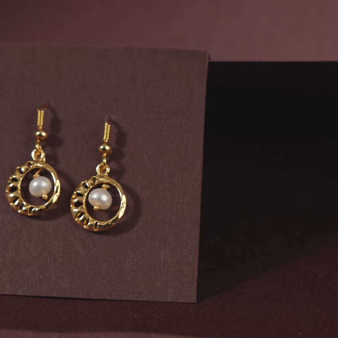 Halo Pearl Drop Earrings (Freshwater Pearl Drop Earrings in Gold-Plated Silver)