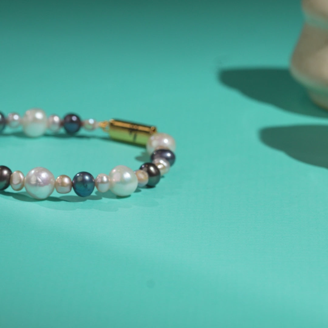 Multitone Pearl Bracelet with Gold Tone Clasp
