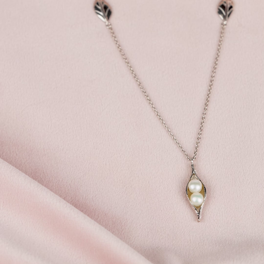 Stylish Fresh Water Pearl Pendant Necklace