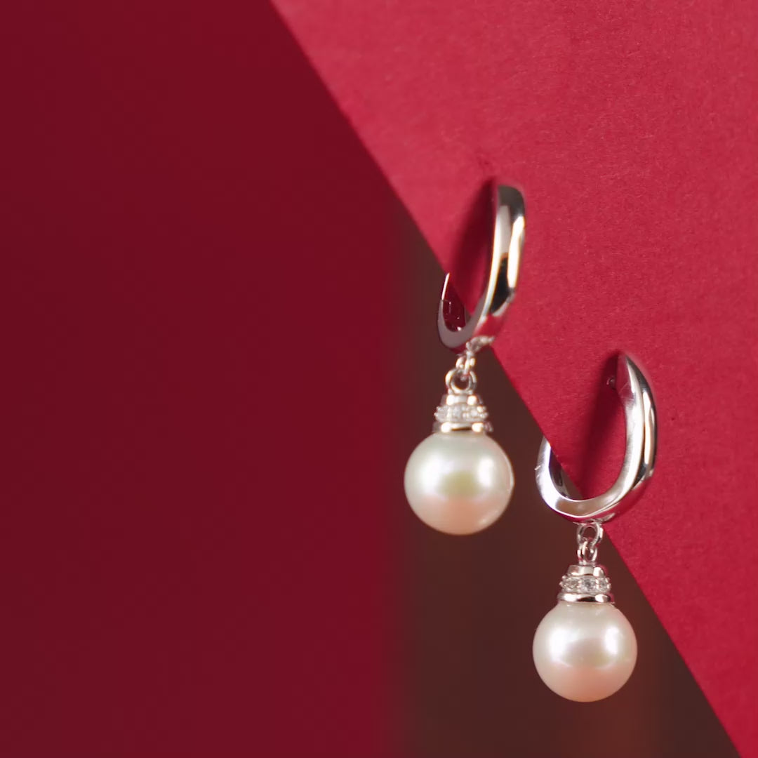 Pearl Glint (Pearl Hoop Earrings)