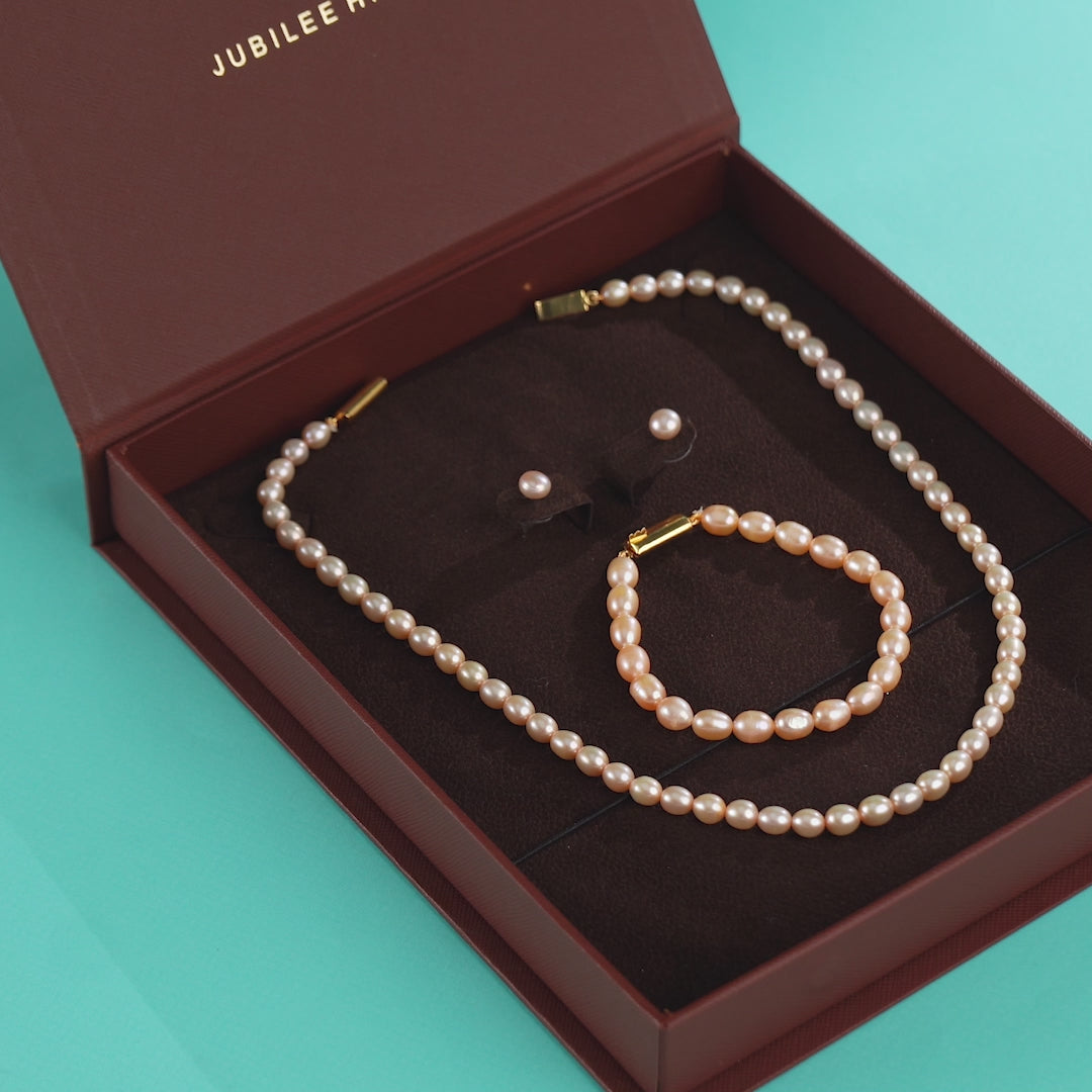 Royal Multi-Strand Pearl Necklace Set