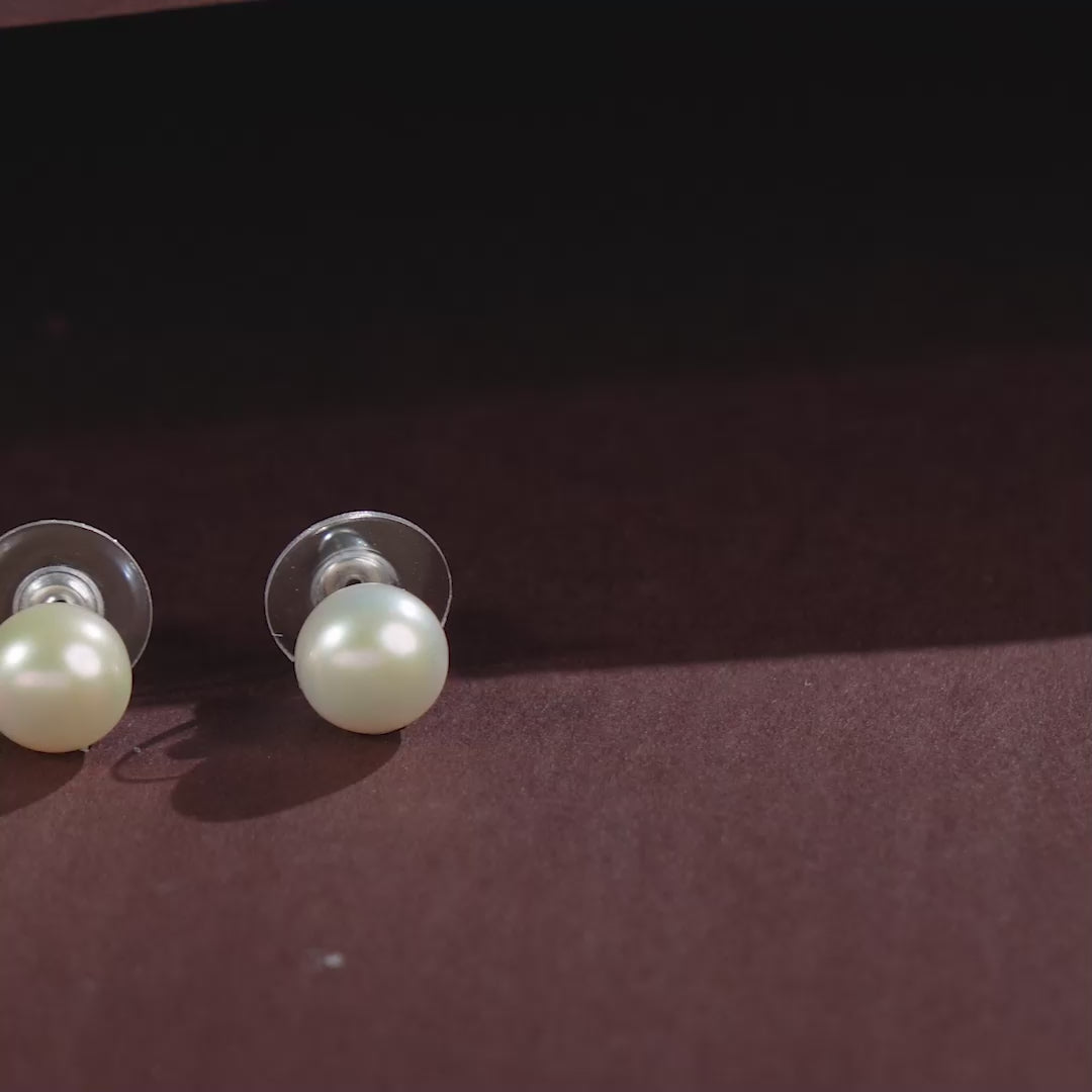Classic Cream Pearl Studs (Freshwater Pearl Stud Earrings )