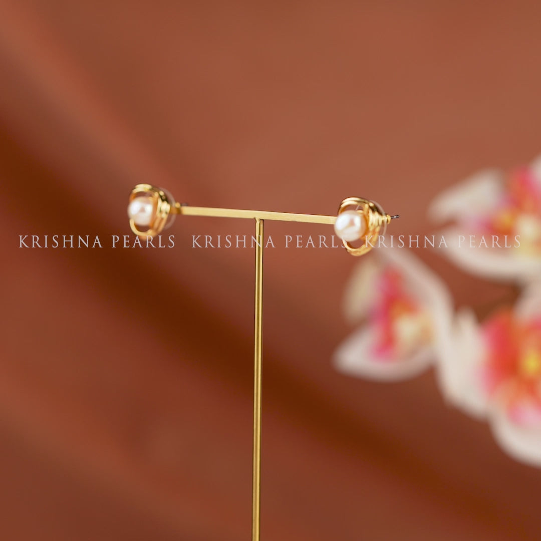 Graceful Freshwater Pearl Fancy Stud Earrings