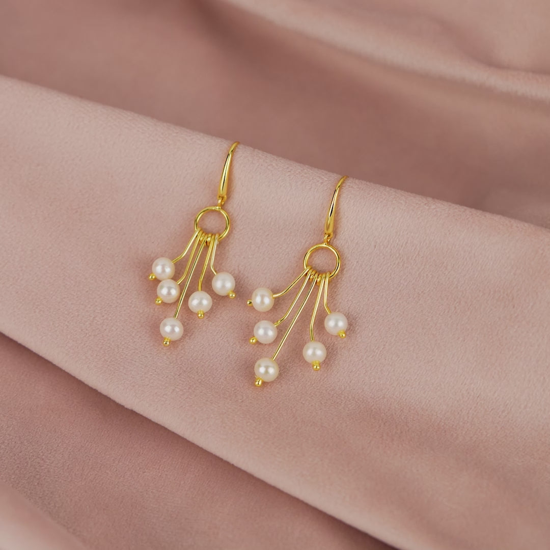 Blossom Pearl hanging Earrings