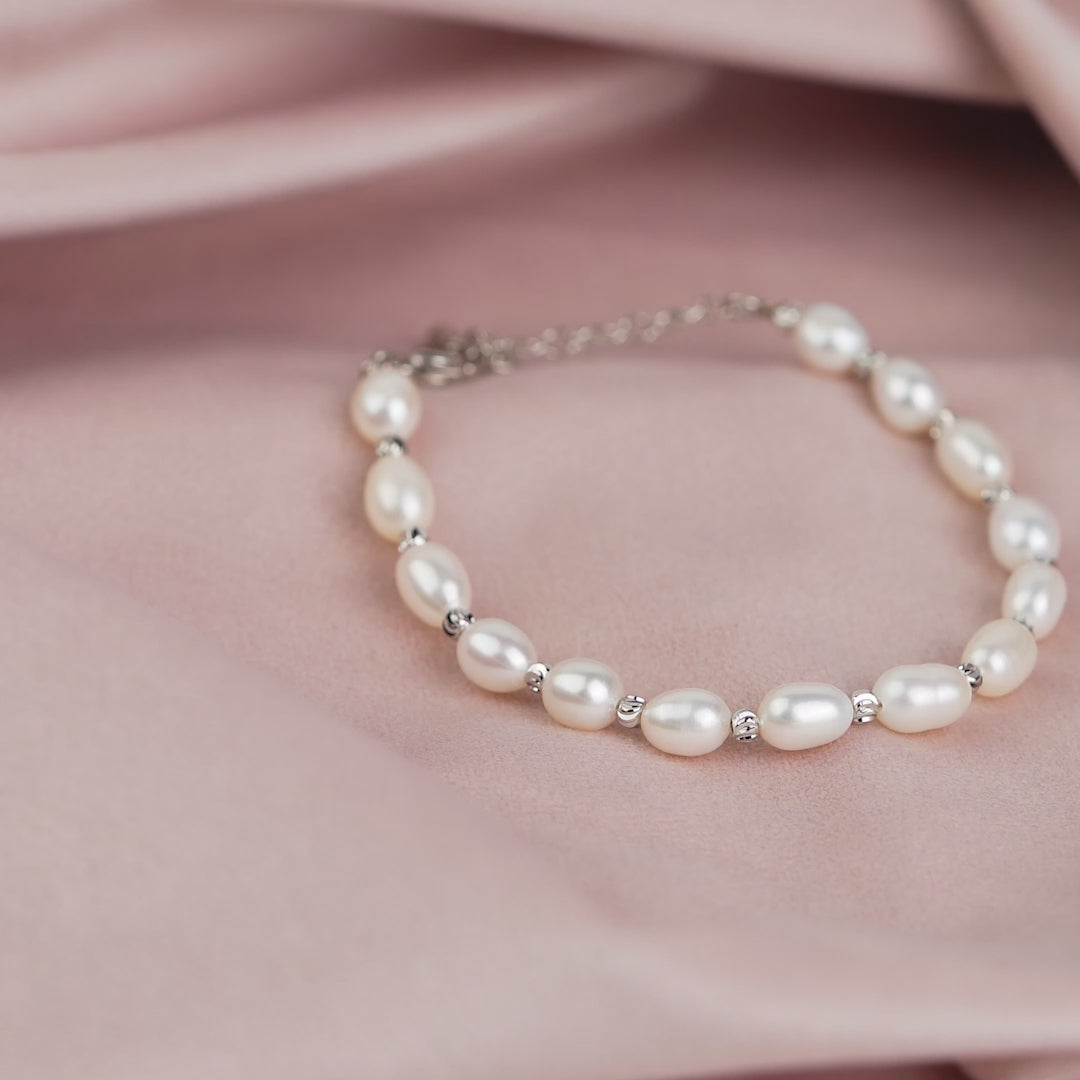 Timeless Elegance in Silver Pearl Bracelet