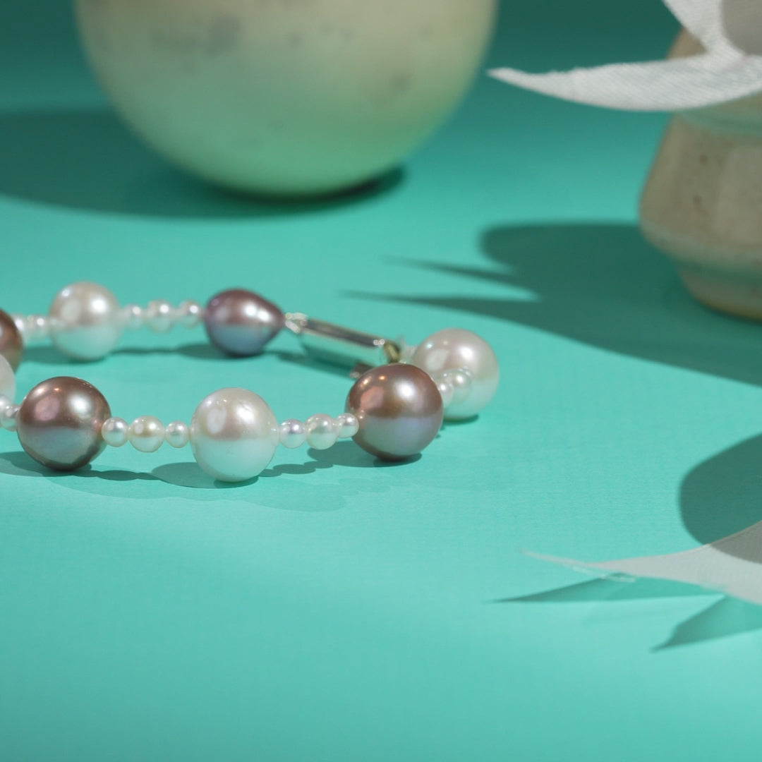 Multicolor Round Pearl Bracelet with Silver Clasp